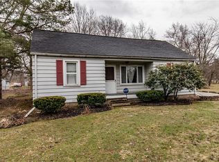 5075 Lake Vista Dr, Solon, OH 44139