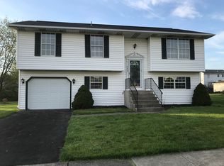 532 Ryan Dr, Harrisburg, PA 17112