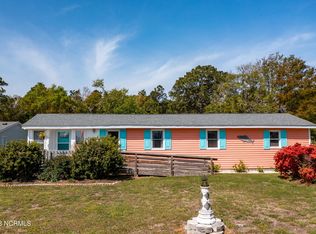 312 Salty Shores Rd, Newport, NC 28570