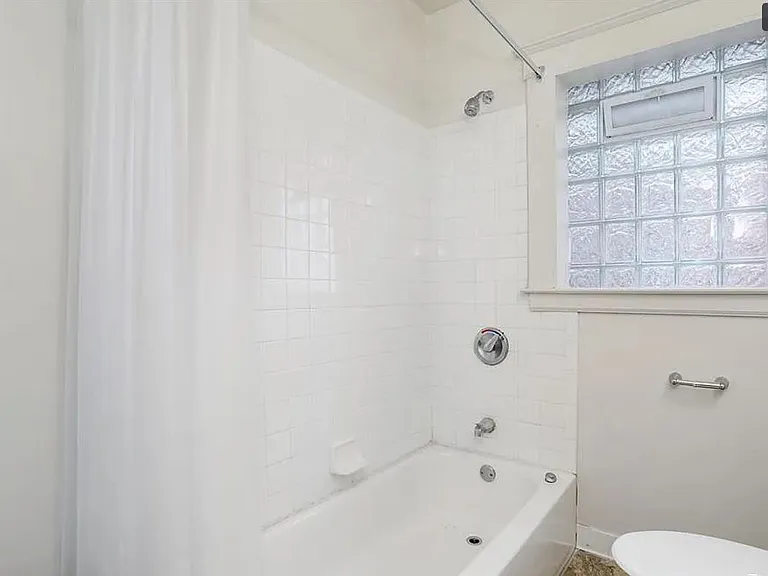 7356 Churchill St #2 — Photo 13