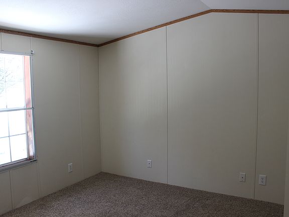4th image of 665 Saco St Lot 114