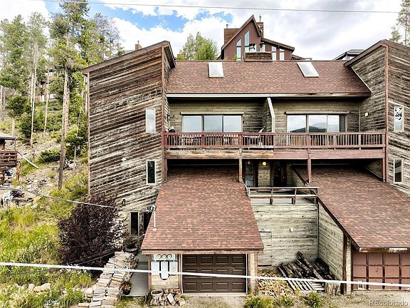 2nd image of 530 Wapiti Lane #B
