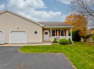 86 Beveridge Blvd Unit 86, Westfield, MA 01085