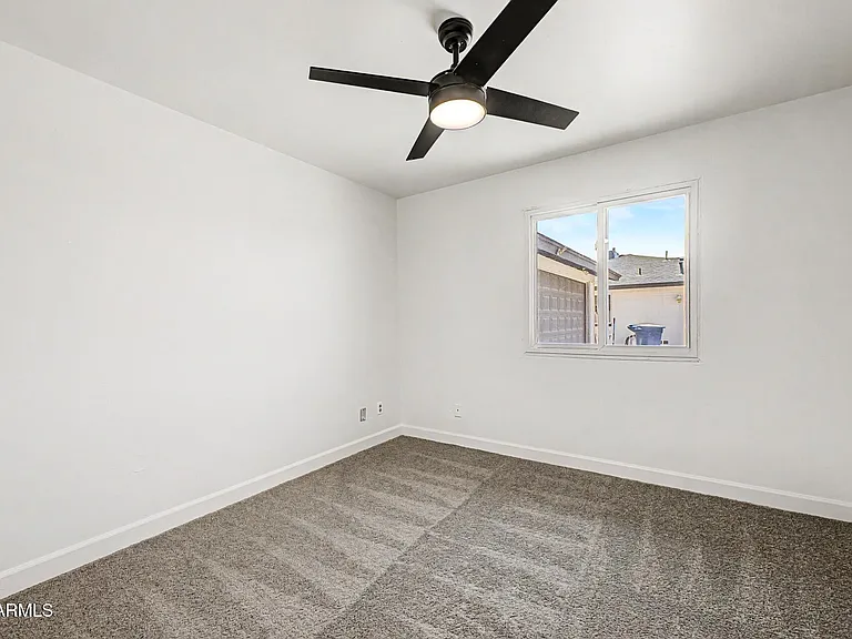 1243 E Riviera Dr — Photo 13