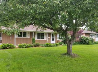 924 W Ridgeway Ave, Waterloo, IA 50701