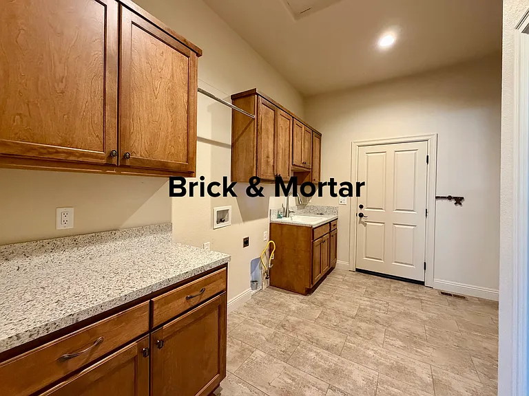 3983 Siena Dr — Photo 20