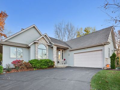 6715 Perkins Pkwy, Fox Lake, IL, 60020
