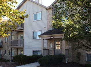 8399 Spring Valley Ct, West Chester, OH 45069
