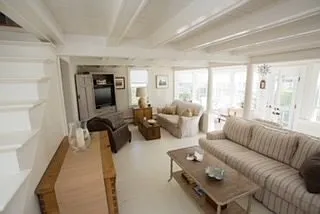 15 Beach St — Photo 8