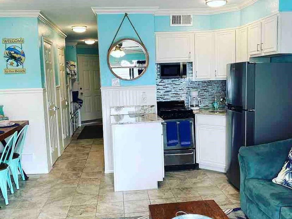 1st image of 6102 Seawall Blvd #131