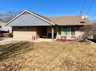 298 W Vine St, Roanoke, IN 46783