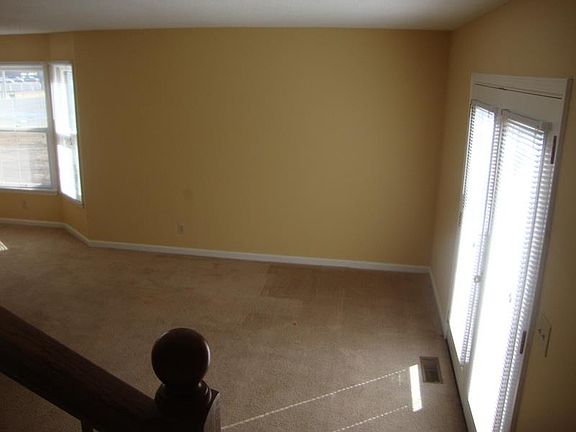 4th image of 2210 Patriot Dr