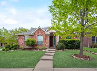 192 Cox Dr, Fate, TX 75087
