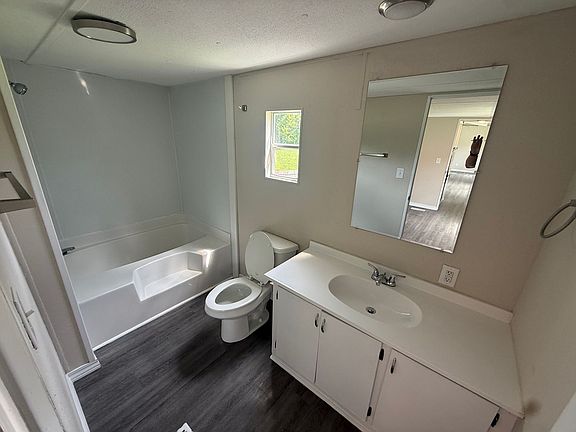 5th image of 187 W Henry Ln