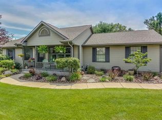 52976 Red Fox Trl, South Bend, IN