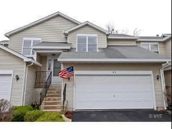 189 Lilac Ln, North Aurora, IL 60542