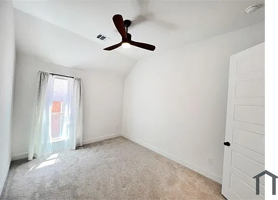 2524 Lafayette Dr — Photo 37