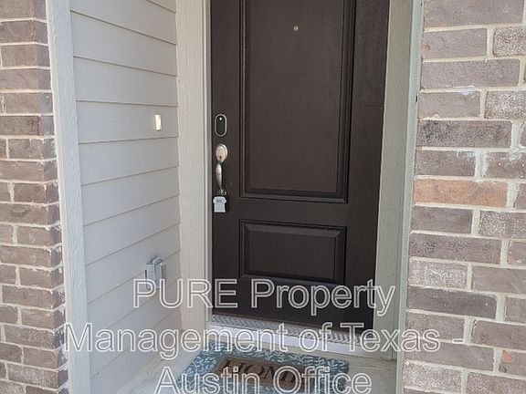 3rd image of 2500 Forest Creek Dr #2401