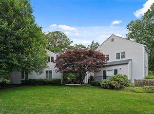 130 Bramblebrook Rd, Ardsley, NY 10502