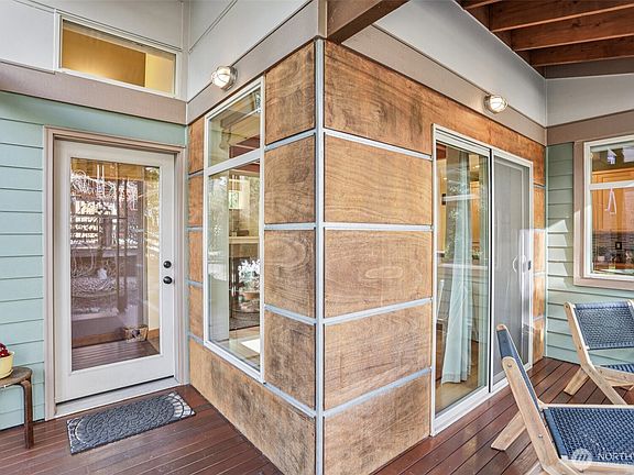 3rd image of 20215 15th Avenue NW #C