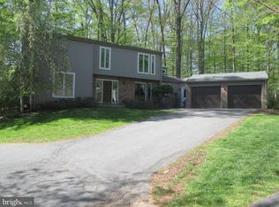 10411 Crossing Creek Rd, Potomac, MD 20854