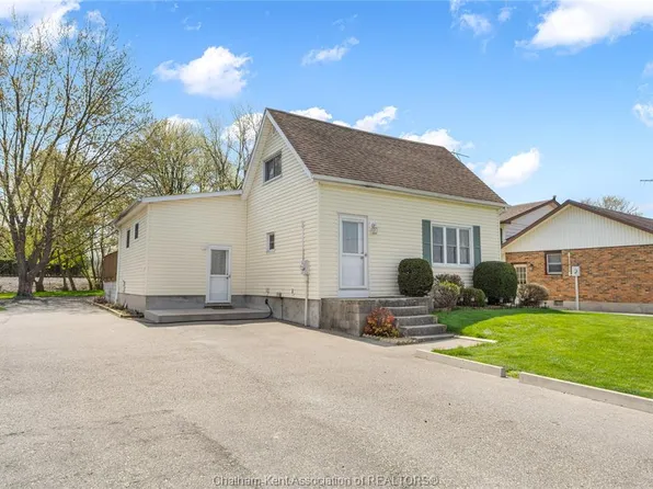 848 Grand Ave E, Chatham Kent, ON N7M 0P8
