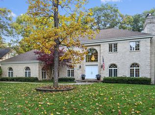 221 Devon Dr, Burr Ridge, IL 60527