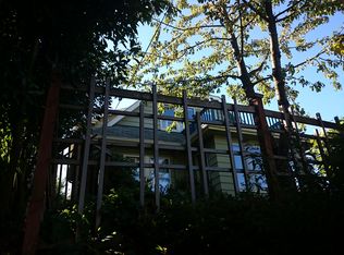 265 NE 50th St, Seattle, WA 98105