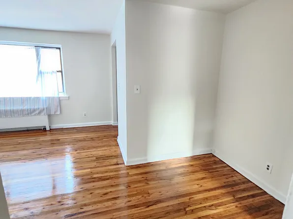 218-05 Hillside Avenue image 1 of 11