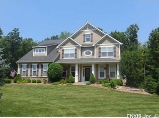 3320 Oak Brook Rd, Baldwinsville, NY