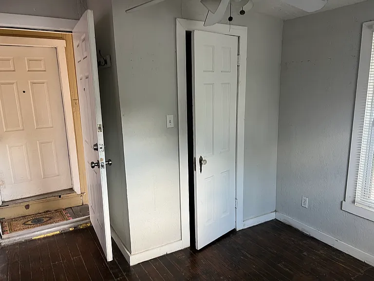 4616 Junius St — Photo 26