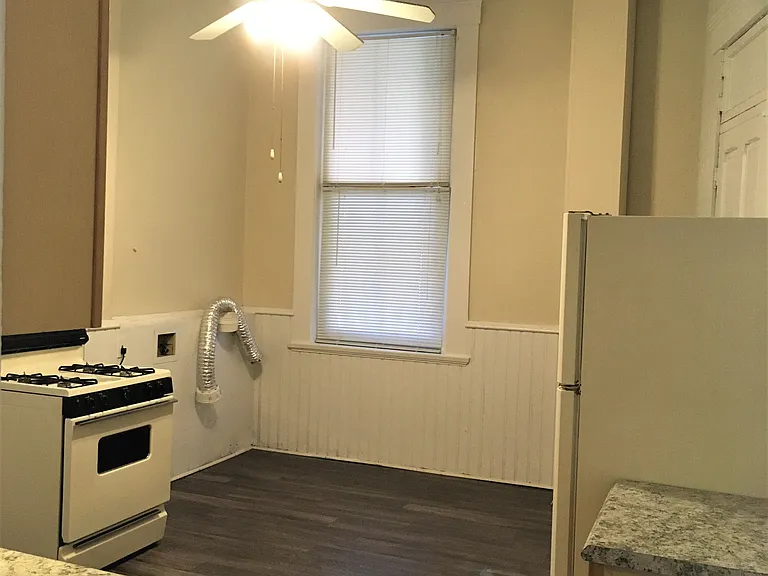 1452 S 3rd St #1 — Photo 10