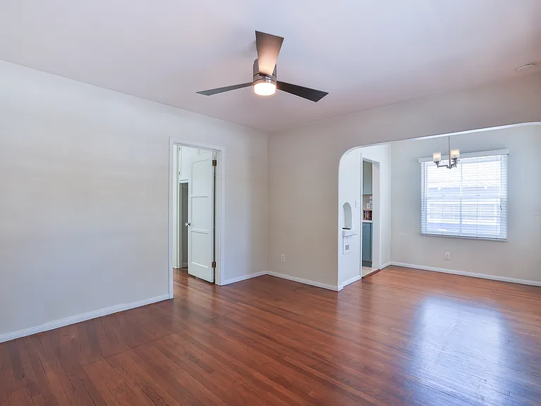 2015 J St — Photo 8