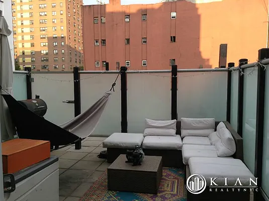 Rented by Kian Realty | media 12