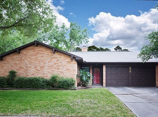 810 Seafoam Rd, Houston, TX 77062