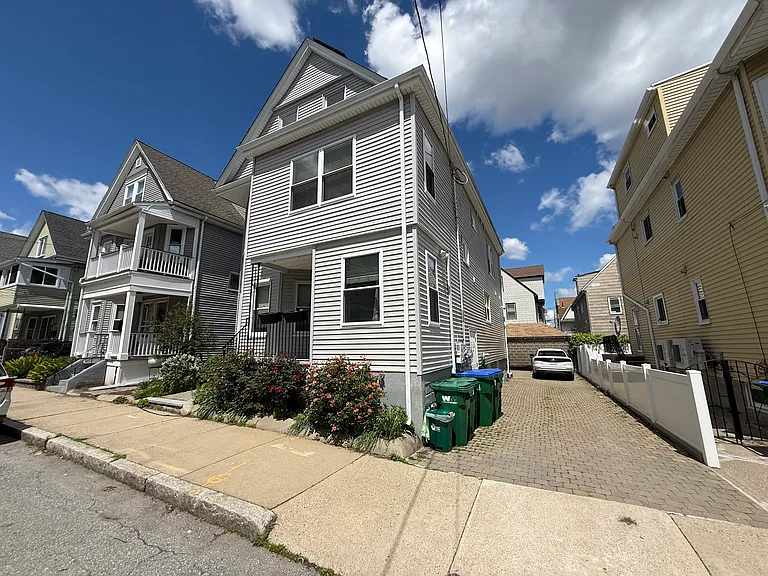 24 Shapley Ave #2 — Photo 27