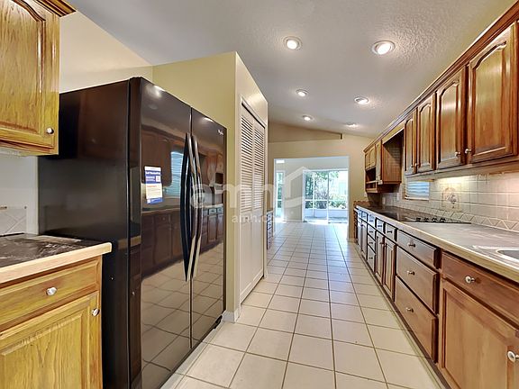 3rd image of 509 Chadwick Dr
