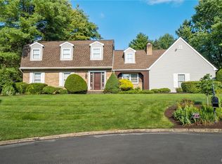 2285 Wood Barn Rd, Macungie, PA 18062