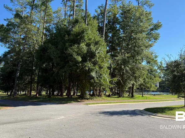 2540 Bienville Ave, Gulf Shores, AL 36542
