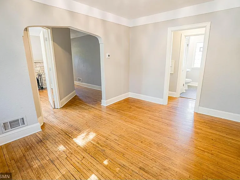 2940 Vincent Ave N #1 — Photo 9