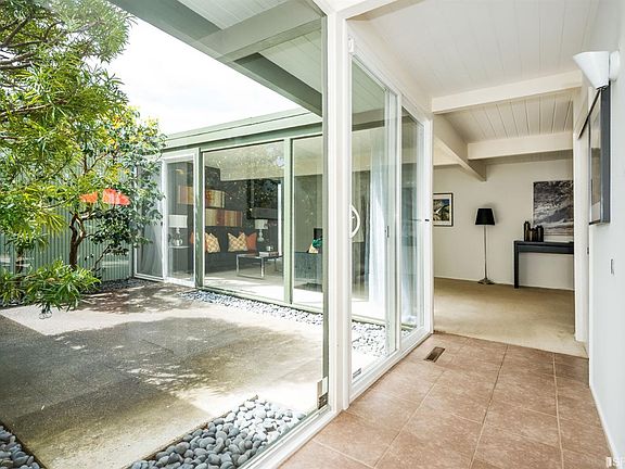 3rd image of 2110 Oakmont Dr