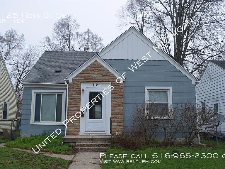 1125 Hoyt St SE — Photo 1