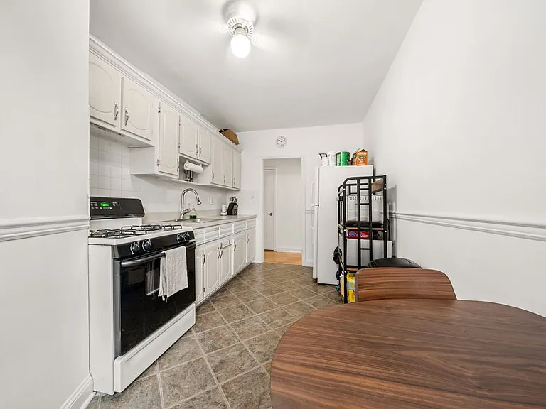 155 Union Ave #212 — Photo 8