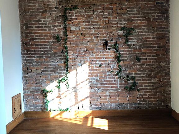 5th image of 806 N Main St #B