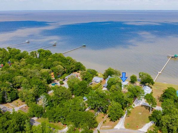 7411 Bay Rd, Mobile, AL 36605