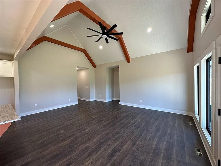 1184 County House Ln — Photo 21