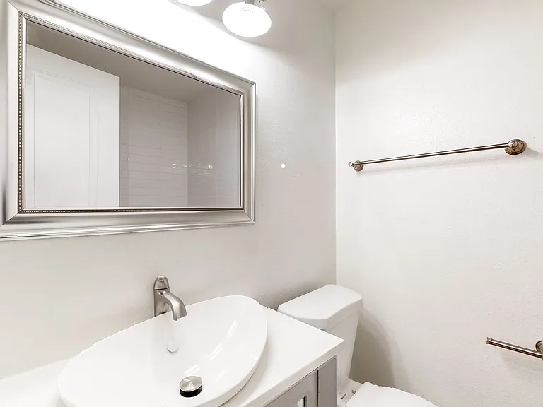 1355 N Gaylord St #2 — Photo 18