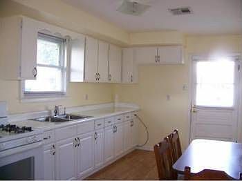 2nd image of 4728 Meadowdale St