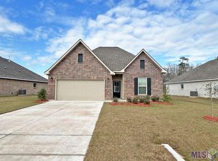 39421 Fairhope Dr, Ponchatoula, LA 70454