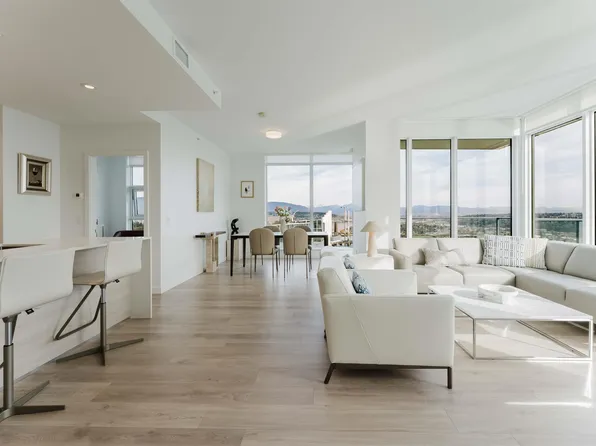 680 Quayside Dr #4605, New Westminster, BC V3M 6Z6